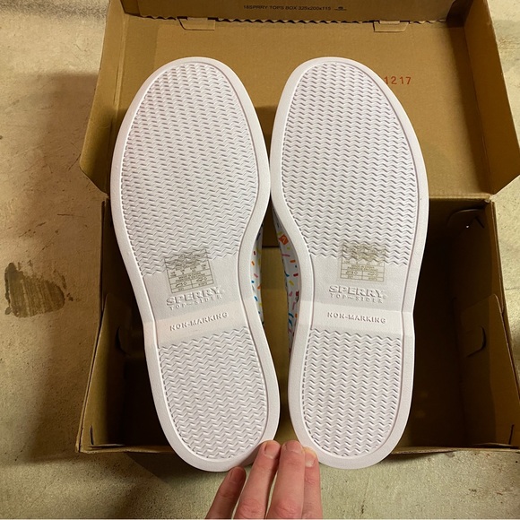 Sperry Float Vanilla Sprinkle Men’s Loafer size 10 - Picture 2 of 8